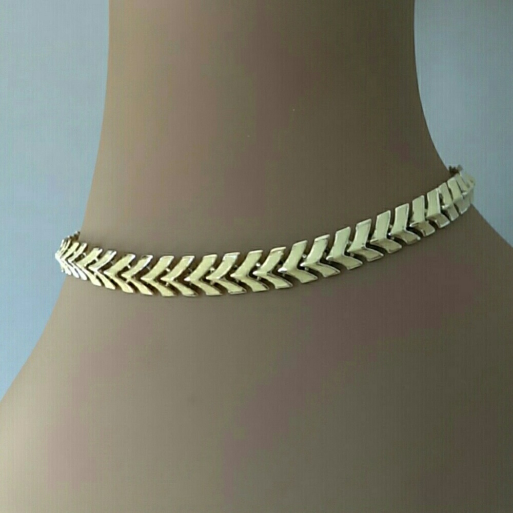 Vintage Coro Pale Yellow Enamel  Choker Necklace